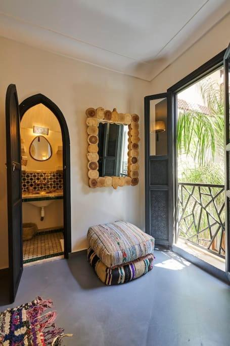 Riad Miloud En Exclusivite 10 P Au Coeur De La Medina Марракеш Экстерьер фото